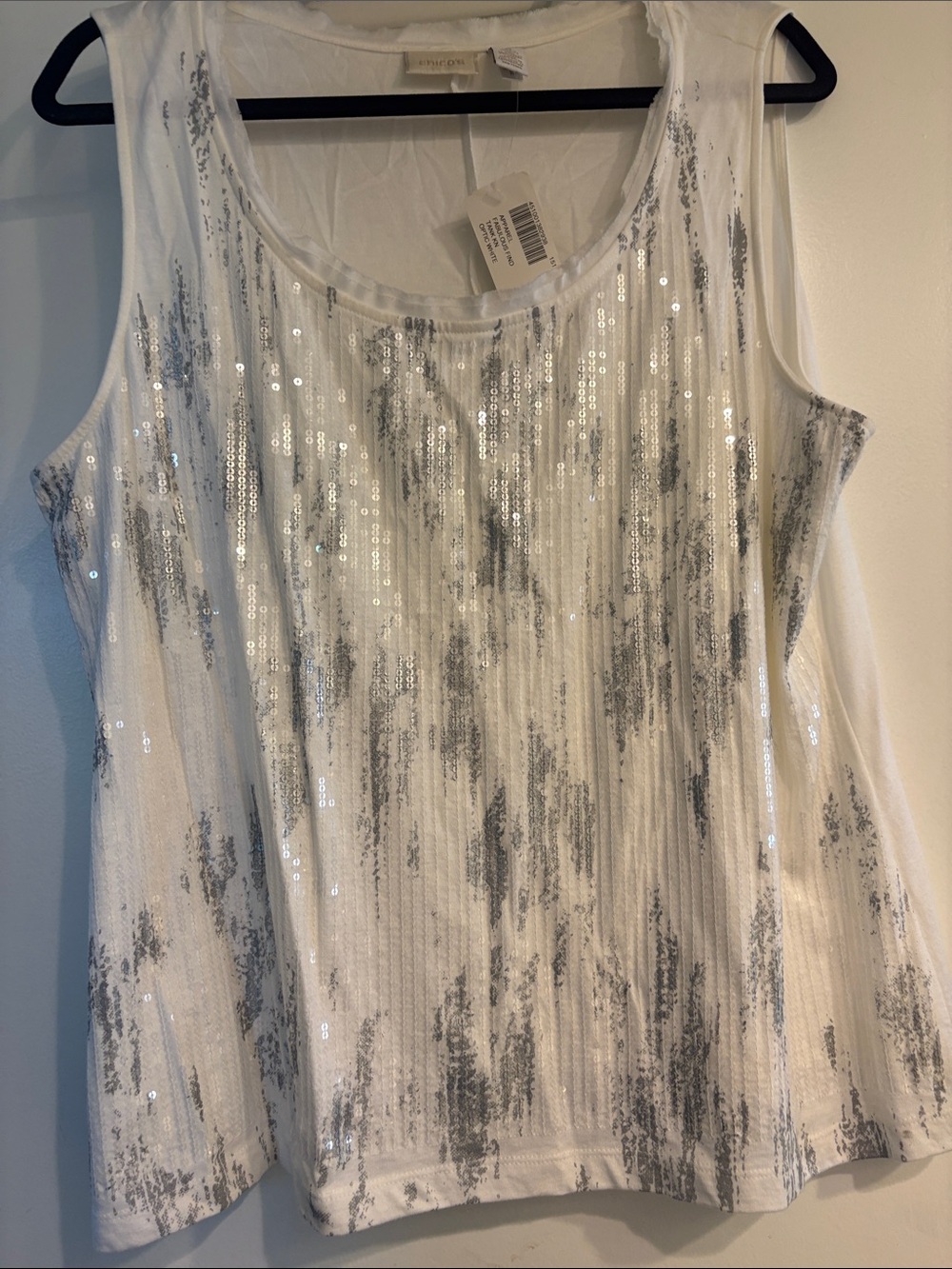 Chico’s Fabulous Find Tank in Optic White with Sequin Accent Sz 3 Retail$79